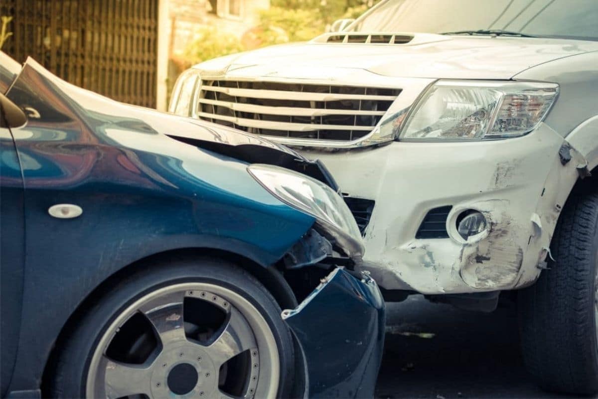 what-does-collision-insurance-cover-insurance-noon